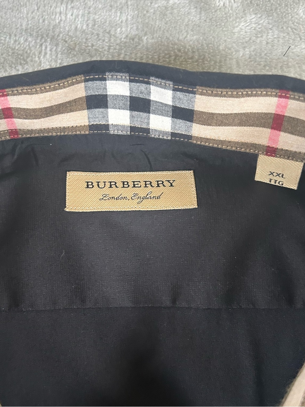 Burberry Black Button-Down Shirt with Signature Check Accents - Picture 13 of 14